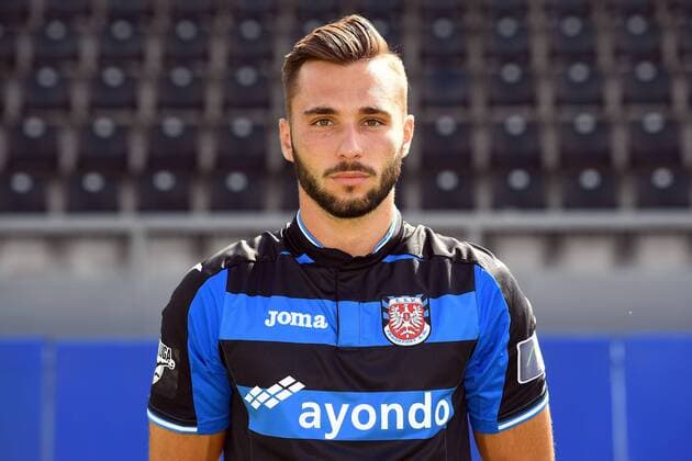 10.07.2016, Fußball, GER, 3.Liga, Portraettermin 2016 2017 FSV Frankfurt Fototermin, emspor v.l. Fabian Schleusener (FSV Frankfurt) Frankfurt am Main