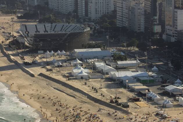 Locations Rio 2016 Olympic Games Olympische Spiele Olympia OS Arena Olympic Beach volleyball Beachvolleyball which is being built on the sands of Copacabana Beach is coming to the final stretch. Seats and stairs have been installed and access to the public are being implemented. With the Arena, a large part of the Copacabana boardwalk is no visibility to the sea. x1159109x  LuizxSouza
