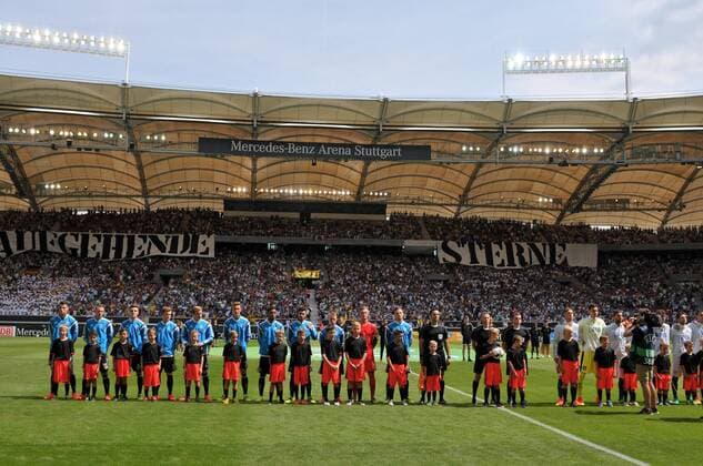 GER, UEFA U19 (U 19) EURO 2016, Vorrunde, Deutschland (GER) vs Italien (ITA) 11.07.2016, Mercedes Benz Arena, Stuttgart, GER, UEFA U19 (U 19) EURO 2016, First Round, Deutschland (GER) vs Italien (ITA), picture shows im Bild: Choreo vor dem Spiel Foto © nordphoto Fabisch nordphotox xFabisch