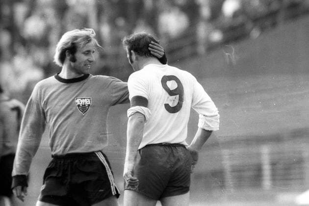 Hamburger SV gegen VfB Stuttgart, Karl Heinz Handschuh und Uwe Seeler