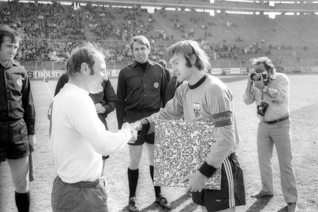 Hamburger SV gegen VfB Stuttgart, Uwe Seeler vor seinem letzten Bundesligaspiel mit Horst Köppel