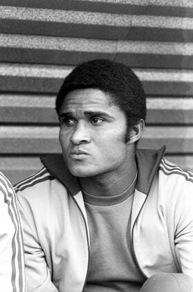 Uwe Seelers Abschiedsspiel 1972 in Hamburg, Eusebio (Weltauswahl)