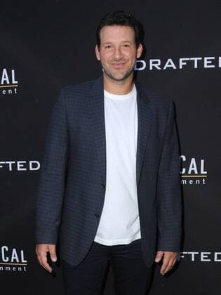 Tony Romo bei der Undrafted Premiere in Hollywood July 11, 2016 - Hollywood, CA, United States - 11 July 2016 - Hollywood, California. Tony Romo. Arrivals for the Los Angeles premiere of Vertical Entertainment s Undrafted held at Arclight Hollywood. Photo Credit: Undrafted Los Angeles Premiere - ZUMAa123