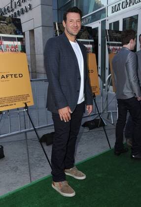 Tony Romo bei der Undrafted Premiere in Hollywood July 11, 2016 - Hollywood, CA, United States - 11 July 2016 - Hollywood, California. Tony Romo. Arrivals for the Los Angeles premiere of Vertical Entertainment s Undrafted held at Arclight Hollywood. Photo Credit: Undrafted Los Angeles Premiere - ZUMAa123