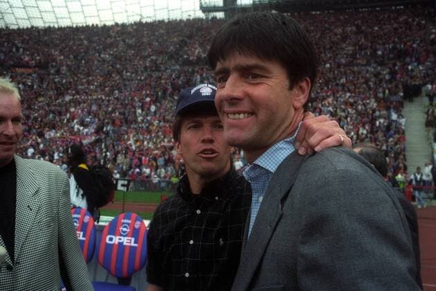 FC Bayern München - VfB Stuttgart: Trainer Joachim Löw (Stuttgart) und Lothar Matthäus (Bayern)