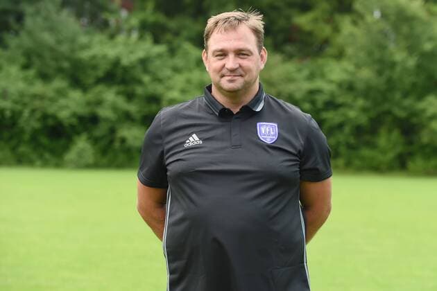 Fußball 3. Liga, Porträttermin 2016 2017 VfL Osnabrück am 12.07.2016 in der Sportpark Illoshöhe in Osnabrück Zeugwart Mario Richter (Osnabrueck) mt