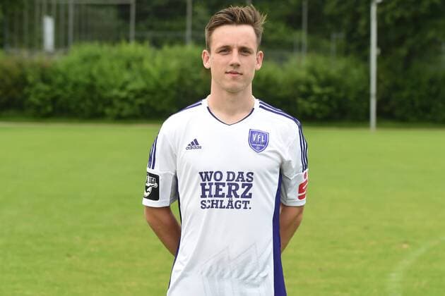 Fußball 3. Liga, Porträttermin 2016 2017 VfL Osnabrück am 12.07.2016 in der Sportpark Illoshöhe in Osnabrück Pascal Richter (Osnabrueck) mt