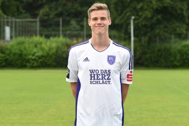 Fußball 3. Liga, Porträttermin 2016 2017 VfL Osnabrück am 12.07.2016 in der Sportpark Illoshöhe in Osnabrück Steffen Tigges (Osnabrueck) mt