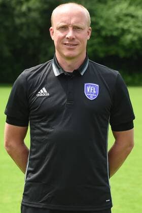 Fußball 3. Liga, Porträttermin 2016 2017 VfL Osnabrück am 12.07.2016 in der Sportpark Illoshöhe in Osnabrück Co-Trainer Wolfgang Schütte Schuette (Osnabrueck) mt