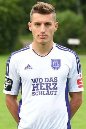 Fußball 3. Liga, Porträttermin 2016 2017 VfL Osnabrück am 12.07.2016 in der Sportpark Illoshöhe in Osnabrück Bashkim Renneke (Osnabrueck) mt