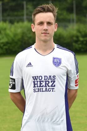 Fußball 3. Liga, Porträttermin 2016 2017 VfL Osnabrück am 12.07.2016 in der Sportpark Illoshöhe in Osnabrück Pascal Richter (Osnabrueck) mt