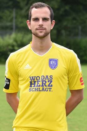 Fußball 3. Liga, Porträttermin 2016 2017 VfL Osnabrück am 12.07.2016 in der Sportpark Illoshöhe in Osnabrück Torwart Marius Gersbeck (Osnabrueck) mt