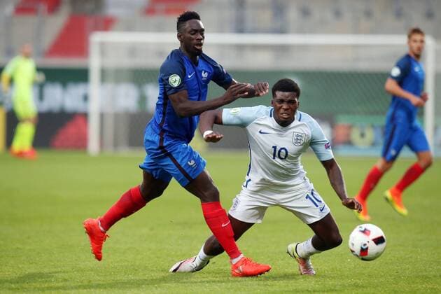 Jean-Kevin Augustin ( Frankreich ) Oluwaseyl Ojo ( England ), Frankreich vs England, U-19-Fussball-Europameisterschaft 2016 , Fussball, 12.07.2016, Heidenheim Copyright: Langer Eibner-Pressefoto EP_HLR