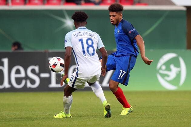 Ainsley Maitland-Niles ( England ) Denis Will Poha ( Frankreich ), Frankreich vs England, U-19-Fussball-Europameisterschaft 2016 , Fussball, 12.07.2016, Heidenheim Copyright: Langer Eibner-Pressefoto EP_HLR