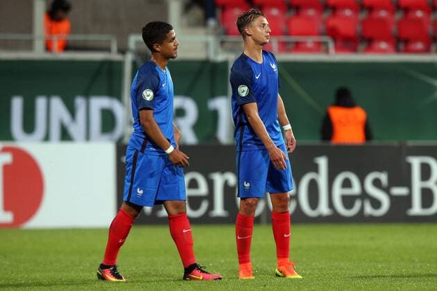 Ludovic Tousart ( Frankreich ) rechts Olivier Boscagli ( Frankreich ), Frankreich vs England, U-19-Fussball-Europameisterschaft 2016 , Fussball, 12.07.2016, Heidenheim Copyright: Langer Eibner-Pressefoto EP_HLR