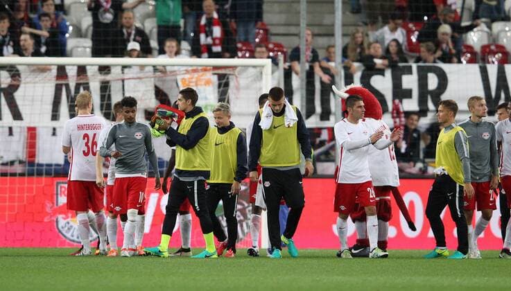 SOCCER - CL quali, RBS vs Liepaja SALZBURG,AUSTRIA,12.JUL.16 - SOCCER - UEFA Champions League, qualification, Red Bull Salzburg vs FK Liepaja. Image shows the rejoicing of RBS. GEPAxpictures xHaraldxSteiner