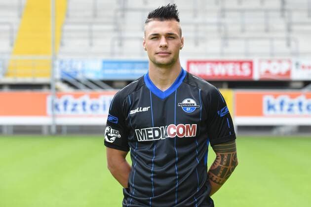 Fußball 3. Liga, Porträttermin 2016 2017 SC Paderborn 07 am 13.07.2016 in der Benteler-Arena in Paderborn Niko Dobros (Paderborn) mt