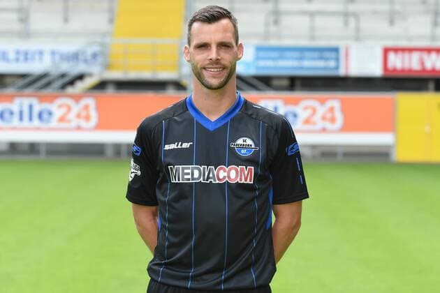 Fußball 3. Liga, Porträttermin 2016 2017 SC Paderborn 07 am 13.07.2016 in der Benteler-Arena in Paderborn Koen Van der Biezen (Paderborn) mt