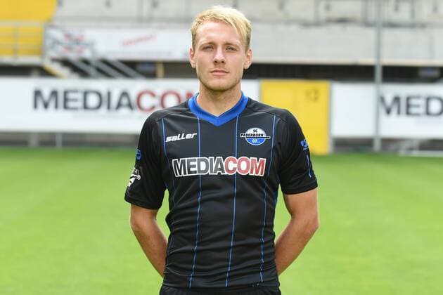 Fußball 3. Liga, Porträttermin 2016 2017 SC Paderborn 07 am 13.07.2016 in der Benteler-Arena in Paderborn Ben Zolinski (Paderborn) mt