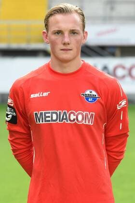 Fußball 3. Liga, Porträttermin 2016 2017 SC Paderborn 07 am 13.07.2016 in der Benteler-Arena in Paderborn Torwart Jonas Brammen (Paderborn) mt