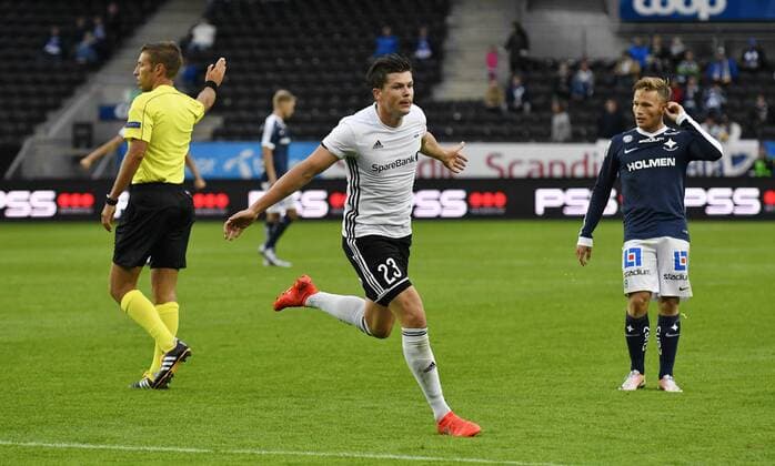 Fußball CL League Quali, Rosenborg Trondheim - IFK Göteborg Pal Andre Helland har scoret 2-0 for Rosenborg og jubler 
