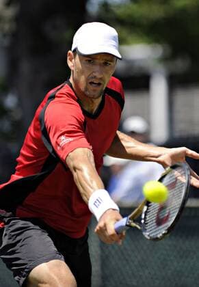 July 13, 2016: Marco Chiudinelli (SUI) hits a backhand in his round of 16 match vs. John-Patrick Smith (AUS) at the 2016 Hall of Fame Championships held at the Casino at Newport, R.I. This ATP Tennis Herren match was won by Chiudinelli 1-6,6-3,6-3. Tennis 2016: Hall of Fame Championships JUL, 16 - ZUMAc04_