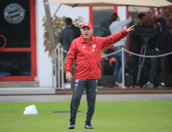 14.07.2016, 1.BL, FC Bayern Training, Säbenerstrasse Muenchen, Fussball, im Bild: Trainer Carlo Ancelotti (FCB)