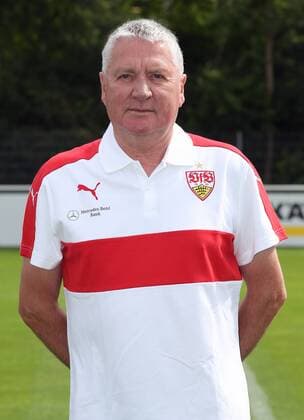 14.07.2016, Stuttgart, Fußball Regionalliga Saison 2016 2017 VfB Stuttgart II: Mannschaftsfoto, Fototermin, Portraits: Betreuer Rolf Reile