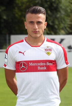 14.07.2016, Stuttgart, Fußball Regionalliga Saison 2016 2017 VfB Stuttgart II: Mannschaftsfoto, Fototermin, Portraits: Mete Celik