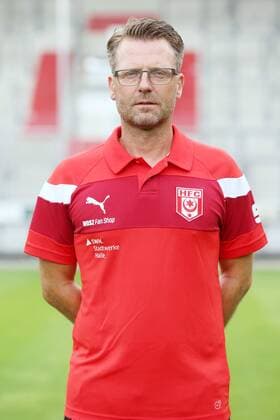 Hallescher FC Fußball Saison 2016-17 Halle Saale, 14.07.2016, Fußball, 3.Liga, GER, Porträttermin 2016 2017. , Hallescher FC , Im Bild: Rico Schmitt, Cheftrainer ,