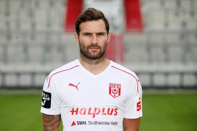 Hallescher FC Fußball Saison 2016-17 Halle Saale, 14.07.2016, Fußball, 3.Liga, GER, Porträttermin 2016 2017. , Hallescher FC , Im Bild: Sascha Pfeffer ,