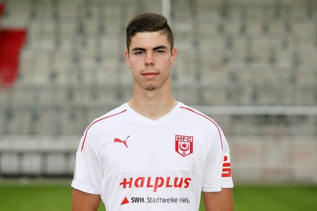 Hallescher FC Fußball Saison 2016-17 Halle Saale, 14.07.2016, Fußball, 3.Liga, GER, Porträttermin 2016 2017. , Hallescher FC , Im Bild: Gregor Schlichting ,