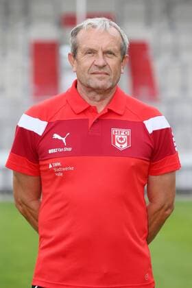 Hallescher FC Fußball Saison 2016-17 Halle Saale, 14.07.2016, Fußball, 3.Liga, GER, Porträttermin 2016 2017. , Hallescher FC , Im Bild: Dieter Strozniak, Teamleiter ,