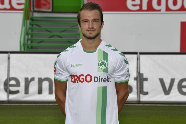 14.07.2016 - SpVgg Greuther Fürth Fuerth - 2. Fußball Bundesliga BL - Saison 2016 2017 - Fototermin Porträttermin - - Veton Berisha (19, SpVgg Greuther Fürth ) - Einzelbild Einzelfoto Portrait Porträt Kopfbild
