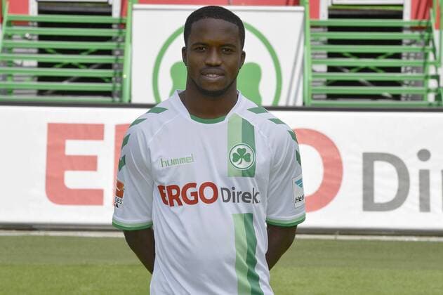 14.07.2016 - SpVgg Greuther Fürth Fuerth - 2. Fußball Bundesliga BL - Saison 2016 2017 - Fototermin Porträttermin - - George Davies (25, SpVgg Greuther Fürth ) - Einzelbild Einzelfoto Portrait Porträt Kopfbild