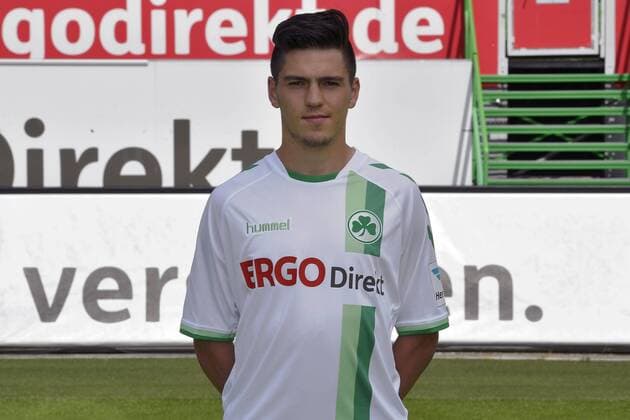 14.07.2016 - SpVgg Greuther Fürth Fuerth - 2. Fußball Bundesliga BL - Saison 2016 2017 - Fototermin Porträttermin - - Dominik Schad (35, SpVgg Greuther Fürth ) - Einzelbild Einzelfoto Portrait Porträt Kopfbild