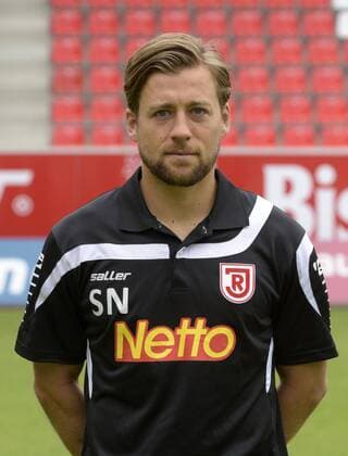 Porträttermin 2016 2017, GER, Deutschland, Continental Arena, Regensburg, 3.Liga, Liga 3, Herren, Fußball, Fussball, Saison 2016 2017, SSV Jahn Regensburg, SSV Jahn 2000, Portrait, Porträt, Vorstellung, Präsentation, Pressetermin, Einzelbild, NICO SCHNECK