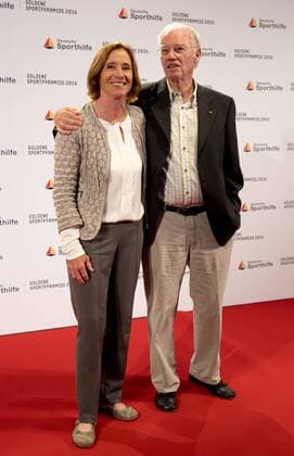 Aachen - CHIO 2016 Verleihung Goldene Sportpyramide durch die Deutsche Sporthilfe. Cornelia Hanisch mit Prof. Dr. Manfred Bauer auf dem Roten Teppich -