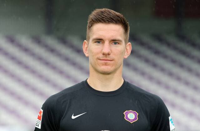 Team Erzgebirge Aue Fußball 2.Bundesliga 2016 17 Aue, 17.07.2016, Erzgebirgsstadion, Fußball, 2.Bundesliga , Porträttermin, Saison 2016 2017 , Im Bild; Torhüter Maik Ebersbach. ,