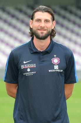 Team Erzgebirge Aue Fußball 2.Bundesliga 2016 17 Aue, 17.07.2016, Erzgebirgsstadion, Fußball, 2.Bundesliga , Porträttermin, Saison 2016 2017 , Im Bild; Co-Trainer Robin Lenk. ,