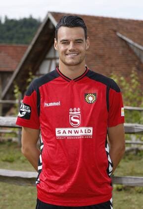 Julian Leist (SG) . Fototermin SG Sonnenhof Grossaspach 2016-2017 . Großaspach, GER, 15.07.2016 ,Fussball 3. Liga 2016 2017.