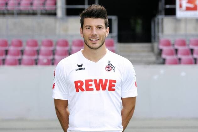 Porträt: Fußball, GER, 1.BL Bundesliga, Porträttermin 2016 2017, 1.FC Köln: Milos Jojic (FC Köln). Einzelbild, Portrait, Porträt.