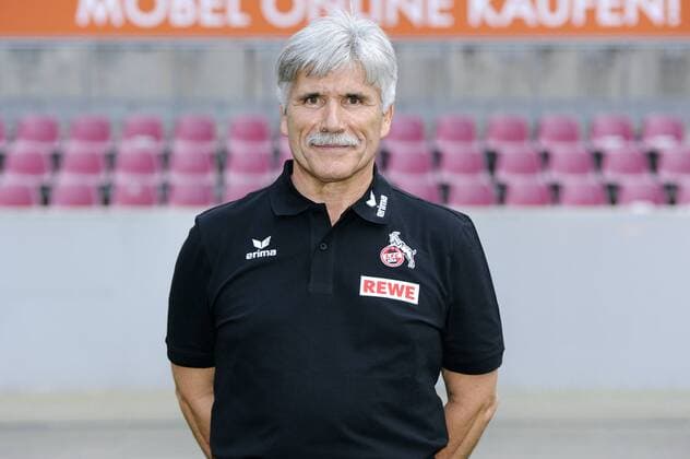 Porträt: Fußball, GER, 1.BL Bundesliga, Porträttermin 2016 2017, 1.FC Köln: Mannschaftsarzt Dr. Peter Schäferhoff (FC Köln). Einzelbild, Portrait, Porträt.