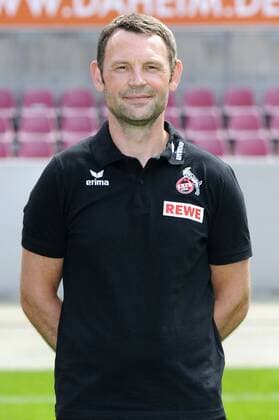 Porträt: Fußball, GER, 1.BL Bundesliga, Porträttermin 2016 2017, 1.FC Köln: Leiter Physiotherapie & Rehabilitation Klaus Maierstein (FC Köln). Einzelbild, Portrait, Porträt.