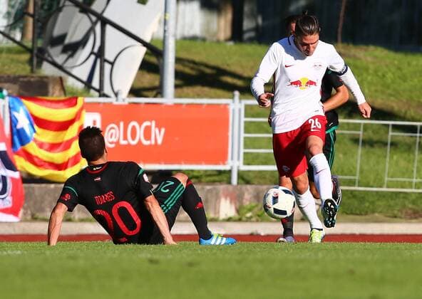SOCCER - CL quali, Liepaja vs RBS LIEPAJA,LATVIA,19.JUL.16 - SOCCER - UEFA Champions League, qualification, FK Liepaja vs Red Bull Salzburg. Image shows Kristians Damians Torres (Liepaja) and Jonatan Soriano (RBS). GEPAxpictures xFelixxRoittner