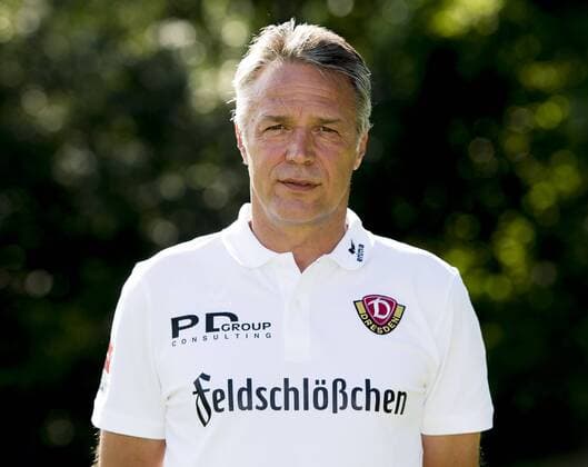 Fußball, 2. Liga, Saison 2016 2017, SG Dynamo Dresden, Porträttermin, Dienstag (19.07.2016). Trainer Uwe Neuhaus. RM001