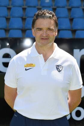 Fußball, GER, 2.BL, Portraittermin 2016 2017, VfL Bochum, Vereinsarzt Dr. Karl-Heinz Bauer