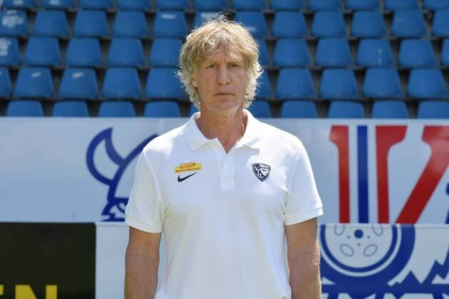 Fußball, GER, 2.BL, Portraittermin 2016 2017, VfL Bochum, Trainer Gertjan Verbeek