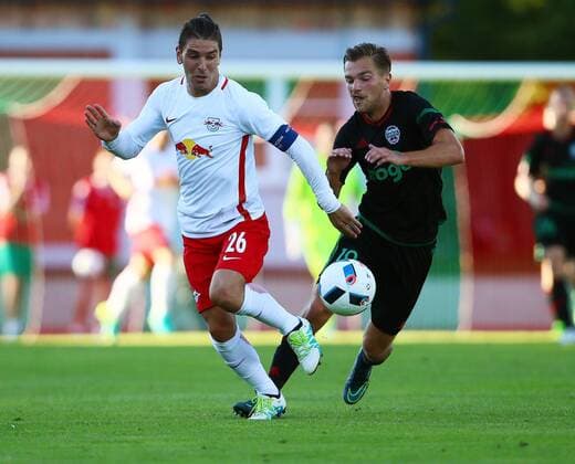 SOCCER - CL quali, Liepaja vs RBS LIEPAJA,LATVIA,19.JUL.16 - SOCCER - UEFA Champions League, qualification, FK Liepaja vs Red Bull Salzburg. Image shows Jonatan Soriano (RBS) and Kriss Karklins (Liepaja). GEPAxpictures xFelixxRoittner
