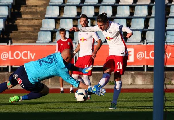SOCCER - CL quali, Liepaja vs RBS LIEPAJA,LATVIA,19.JUL.16 - SOCCER - UEFA Champions League, qualification, FK Liepaja vs Red Bull Salzburg. Image shows Pavels Dorosevs (Liepaja) and Jonatan Soriano (RBS). GEPAxpictures xFelixxRoittner